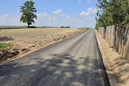 Trwa przebudowa drogi Zagajew- Łabędzie